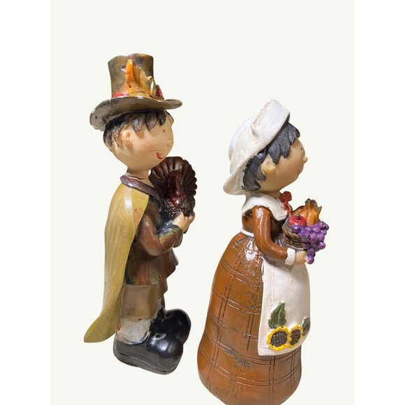 Thanksgiving Pilgrim Couple Figurines Holding Turkey & Harvest Baskets - Picture 4 of 10